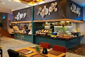 BATIQA Hotel & Apartments Karawang