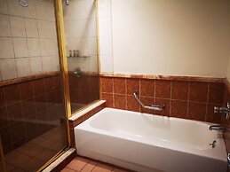 Infinity Tower Suites