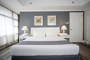 Infinity Tower Suites