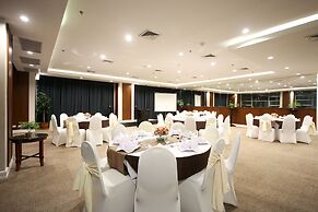 Infinity Tower Suites