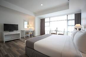 Infinity Tower Suites