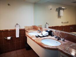 Infinity Tower Suites