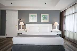 Infinity Tower Suites