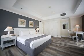 Infinity Tower Suites