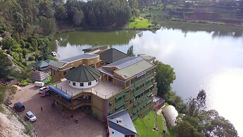 Bunyonyi Safaris Resort