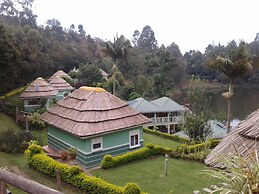 Bunyonyi Safaris Resort
