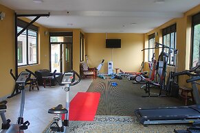 Bunyonyi Safaris Resort