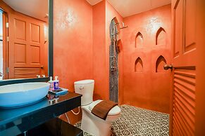 Khaleej Mass Hotel Patong