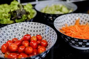 Khaleej Mass Hotel Patong