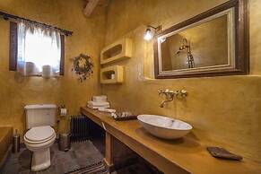 Montanema Handmade Village