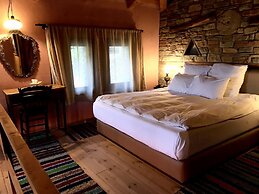 Montanema Handmade Village