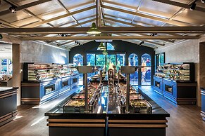 Villa Sunflower Hotel