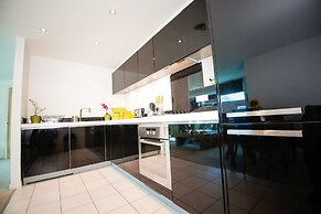 Park Views Apartments