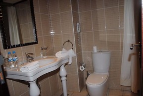 Gorillas Golf Hotel