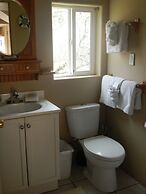 Sea Haven Motel & Guest House