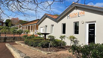 Higgins Lane Motel