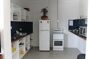 Tin Can Bay Budget Accommodation - Hostel