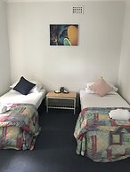 Tin Can Bay Budget Accommodation - Hostel