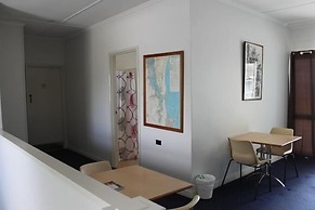 Tin Can Bay Budget Accommodation - Hostel