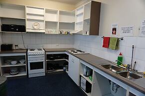 The Guesthouse - Hostel