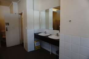 The Guesthouse - Hostel