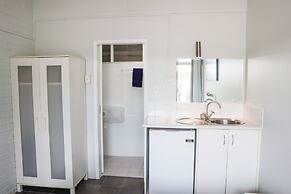 Park Beach Hotel Motel