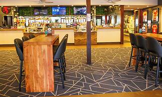 Park Beach Hotel Motel