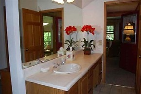 Innisfree Boutique Inn By-The-Lake