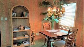 Innisfree Boutique Inn By-The-Lake