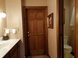 Innisfree Boutique Inn By-The-Lake