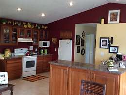 Pictured Rocks Bed And Breakfast