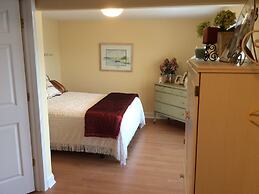 Pictured Rocks Bed And Breakfast