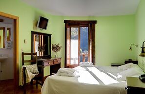Hotel Balneario Rio Pambre