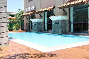 Ayarwaddy River View Hotel