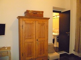 San Pietro Arte In Suite