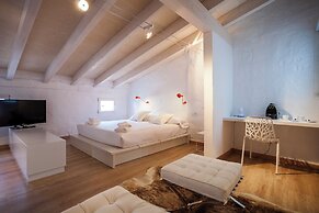 Cheap & Chic Hotel