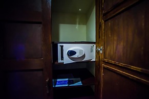 Carols Beau Rivage Hotel