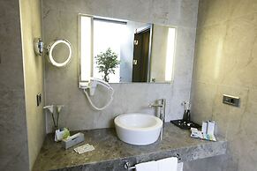 RYS Hotel & Restaurant