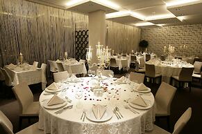 RYS Hotel & Restaurant