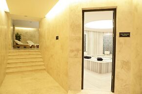 RYS Hotel & Restaurant