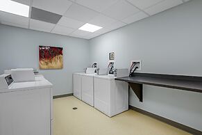 Best Western Plus Airport Inn & Suites