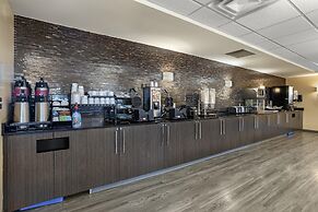 Best Western Plus Airport Inn & Suites