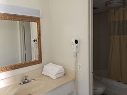 Red Carpet Inn & Suites