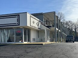 Red Carpet Inn & Suites