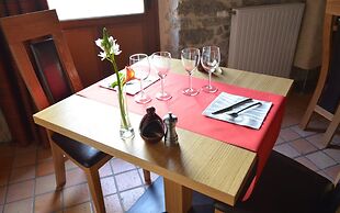 Logis Hôtel La Ferme du Blanchot