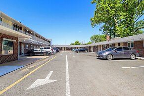 Americas Best Value Inn Avenel Woodbridge