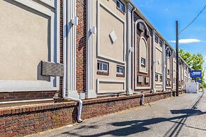 Americas Best Value Inn Avenel Woodbridge