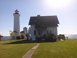 HI Tibbetts Point Lighthouse - Hostel