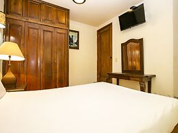 Casa Del Virrey Hotel and Suites