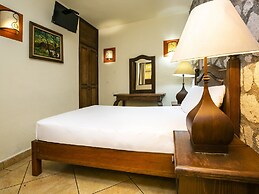 Casa Del Virrey Hotel and Suites